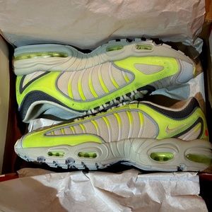 Nike Air Max Tailwind IV 4 Men's Size 11.5 US New w Box CJ0784 700